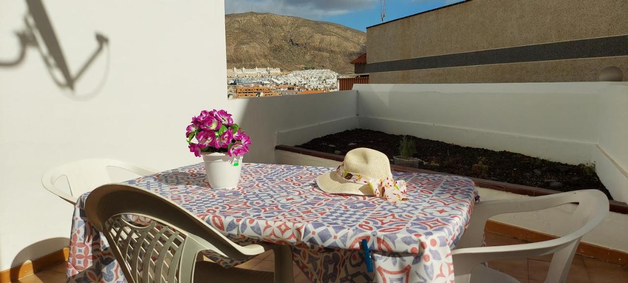 Los Cristianos Apartment, 1 Bedroom Wifi Free & Big Terrace Exterior photo